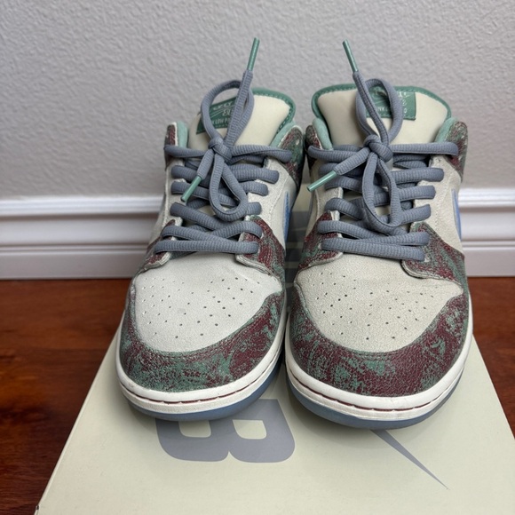 Nike SB Dunk Low Crenshaw Skate Club Size 11 - Picture 3 of 9